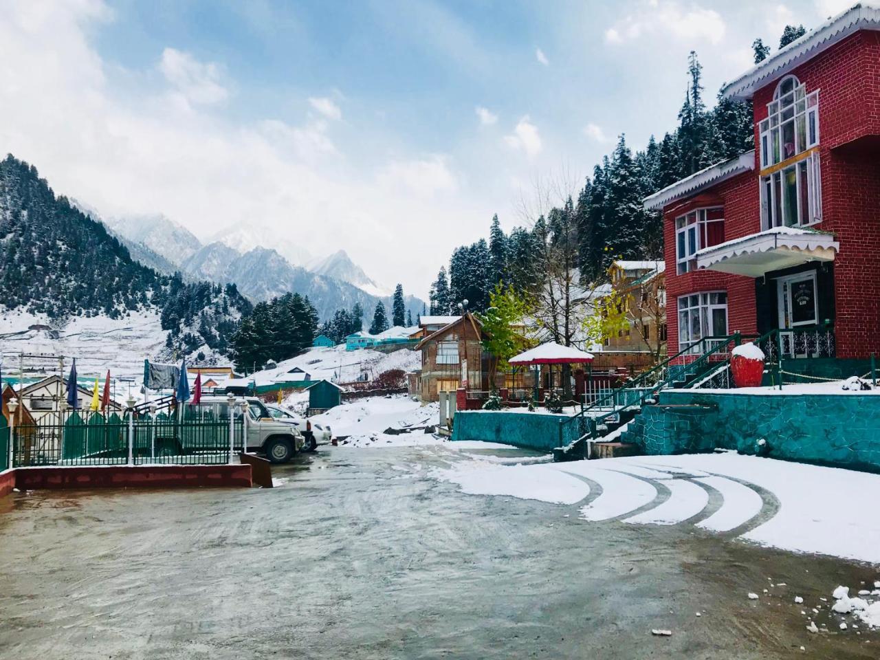 Hotel Glacier Heights โซนามาร์ก ภายนอก รูปภาพ